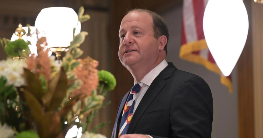 Gov. Polis signs first 2024 bill into law, increasing earned income tax credit