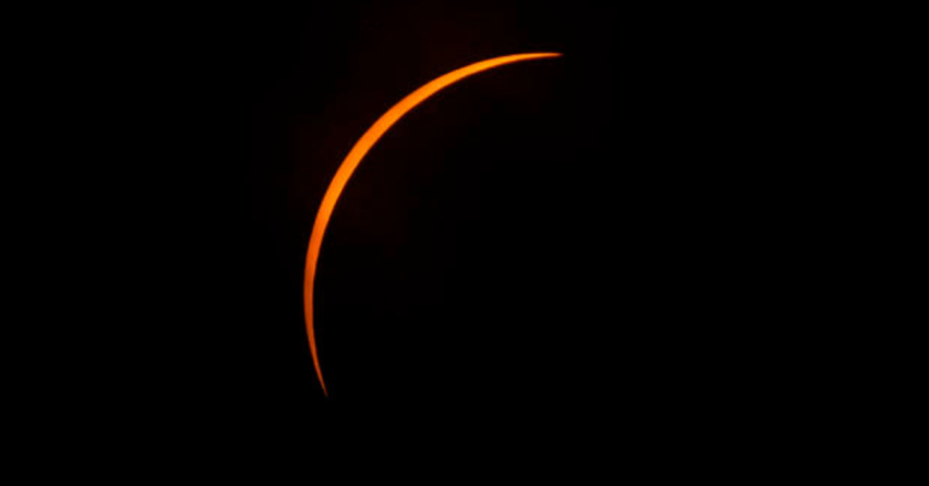 Watch Live: 2024 total solar eclipse darkens U.S. skies as totality begins in Texas