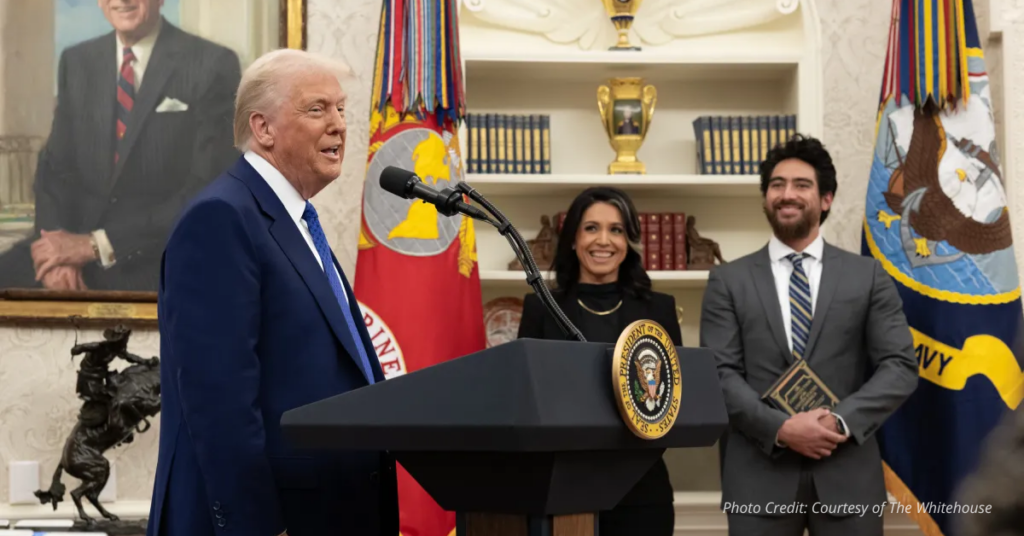 Director of National Intelligence Tulsi Gabbard with Trump in Whitehouse